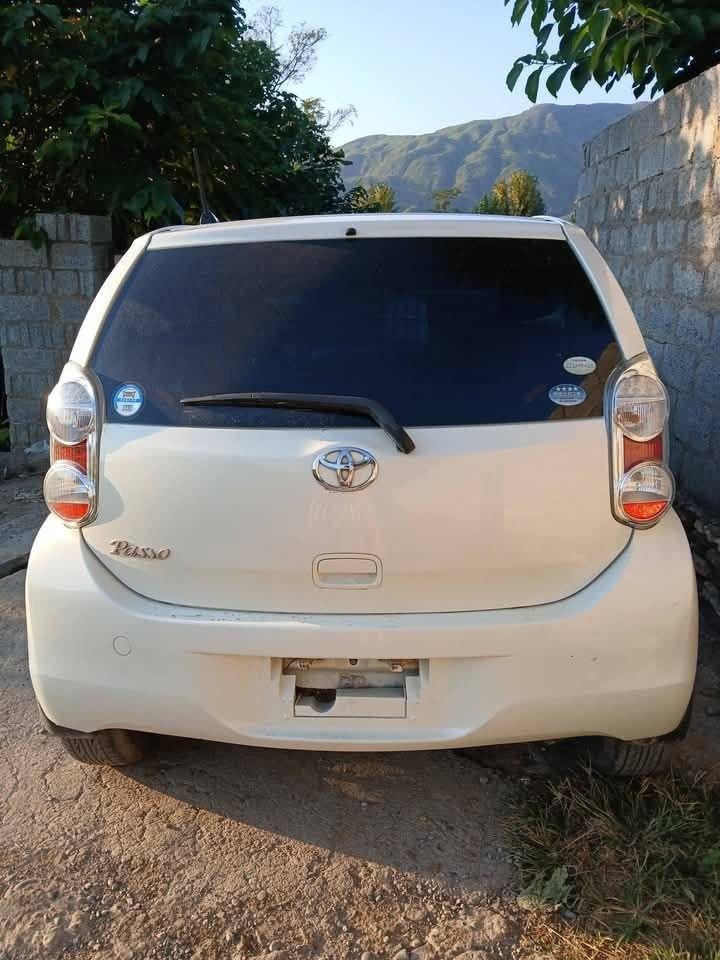 2012 Toyota Passo G سوات میں فروخت — تصویر 4 از 6