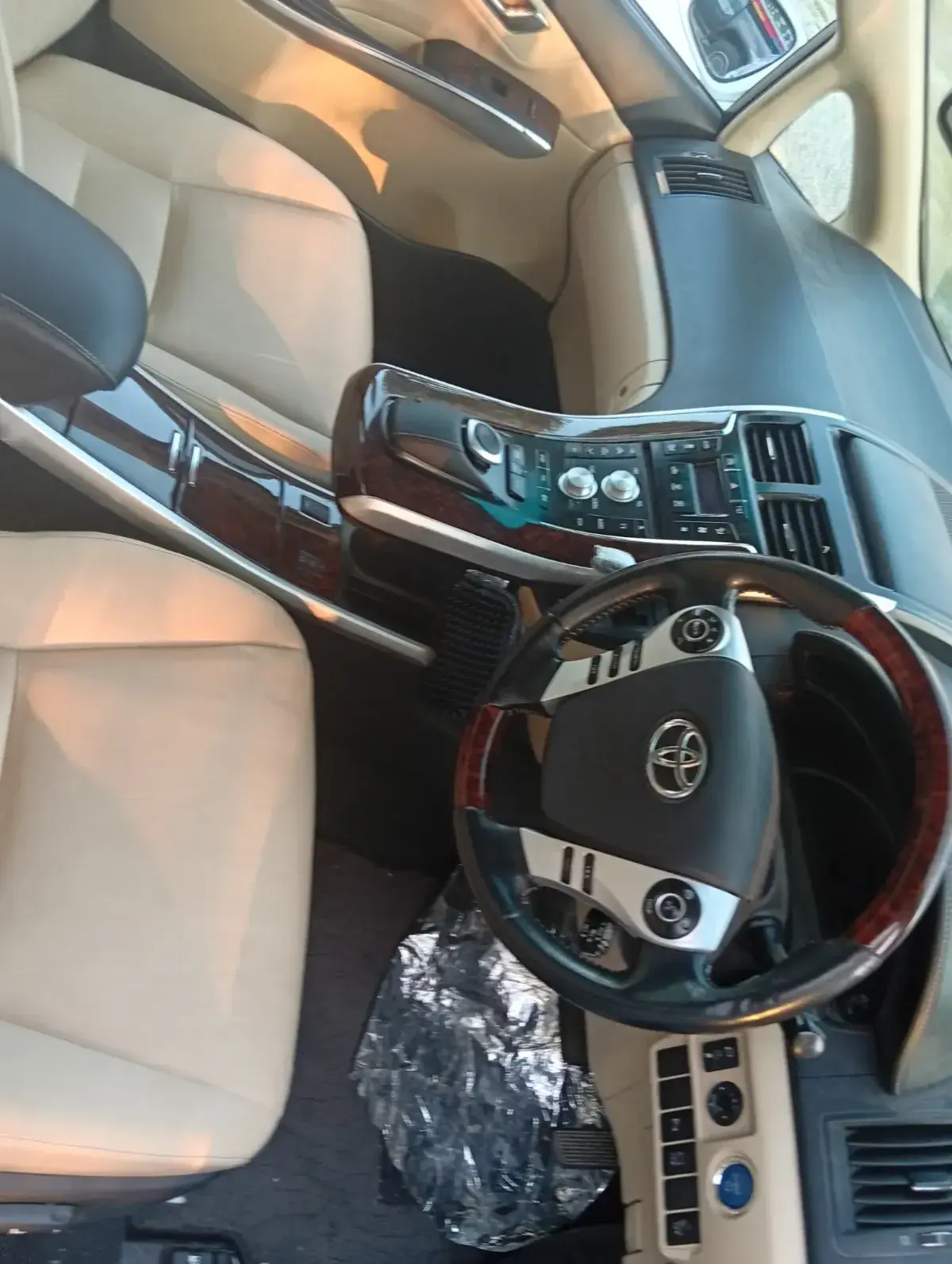 2014 Toyota Sai Hybrid G سوات میں فروخت — تصویر 3 از 6