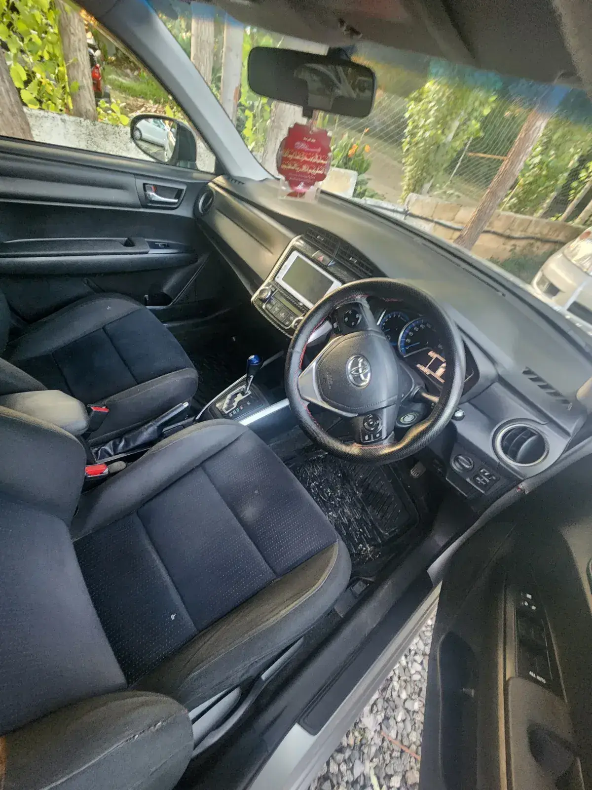 2014 Toyota Corolla Fielder Hybrid G سوات میں فروخت — تصویر 3 از 6