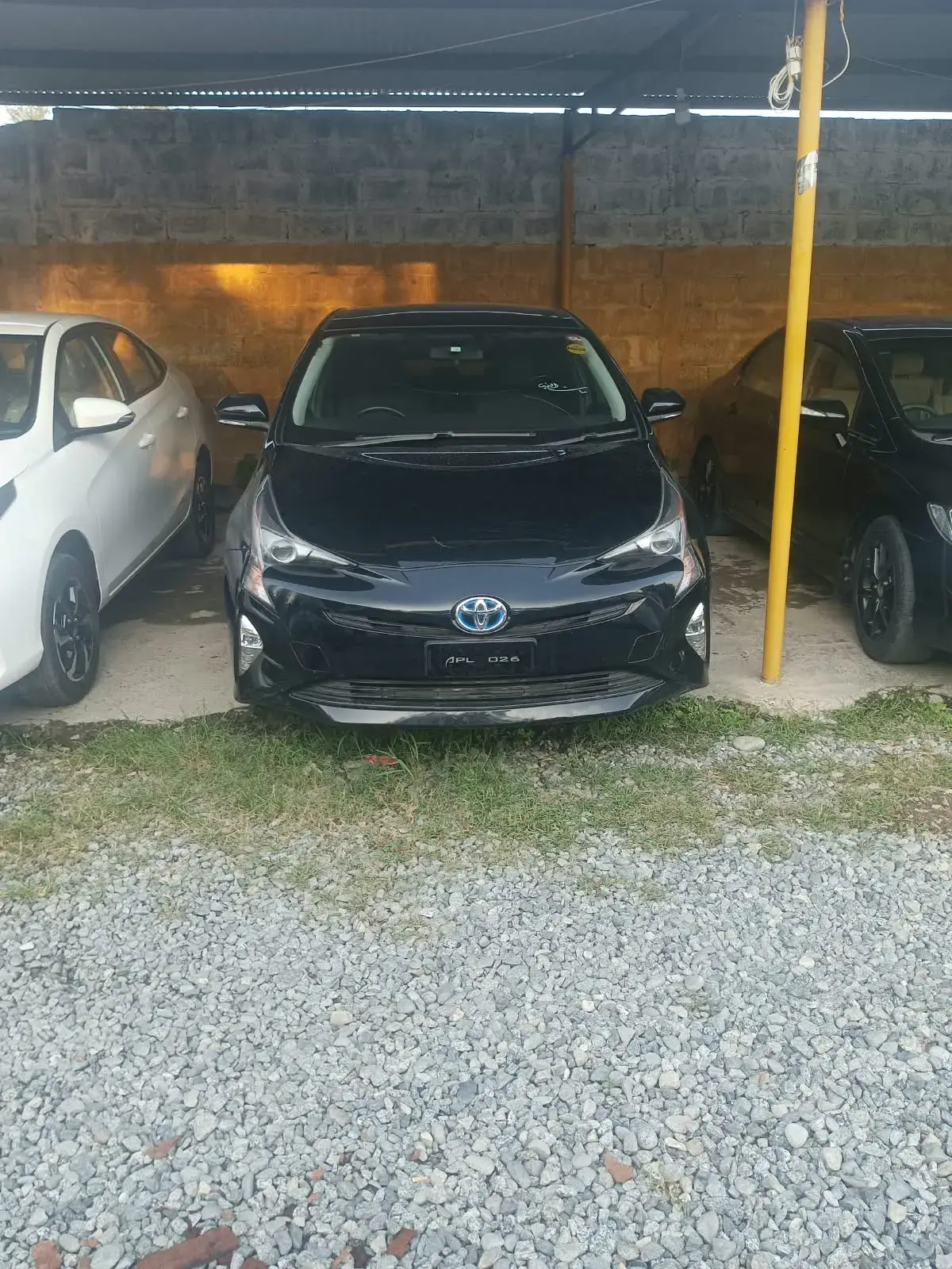 2016 Toyota Prius S لوئر دیر میں فروخت