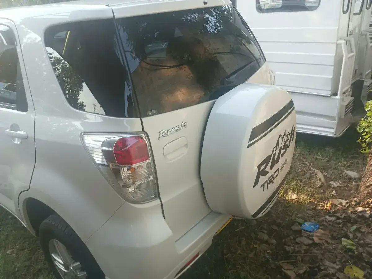 2012 Toyota Rush G in Swat for sale — photo 2 of 6