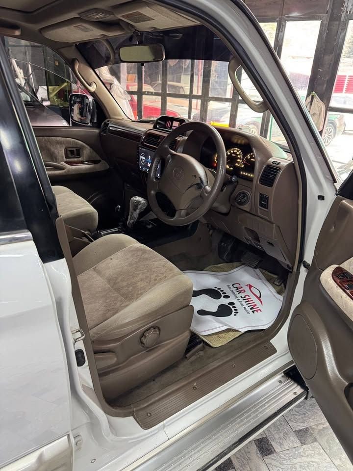 2000 Toyota Prado TZ-G in Swat for sale